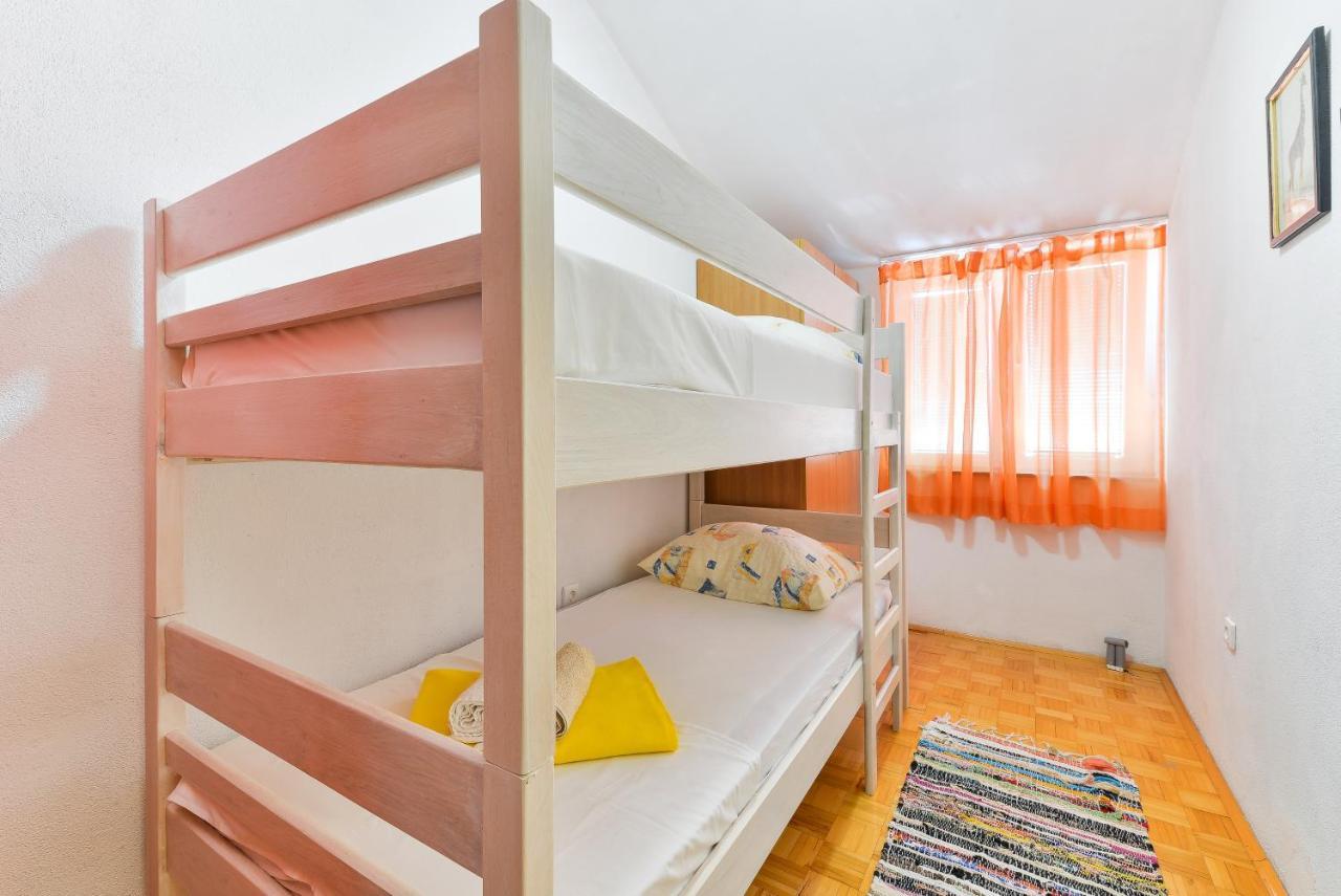 Family Friendly Apartments With A Swimming Pool Zadar - 18098 Esterno foto