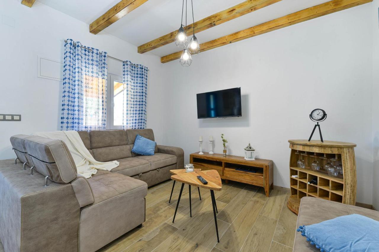 Family Friendly Apartments With A Swimming Pool Zadar - 18098 Esterno foto