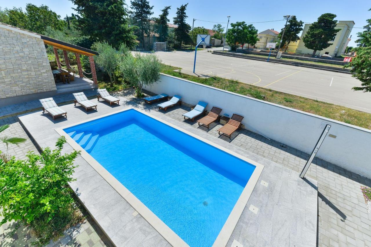 Family Friendly Apartments With A Swimming Pool Zadar - 18098 Esterno foto